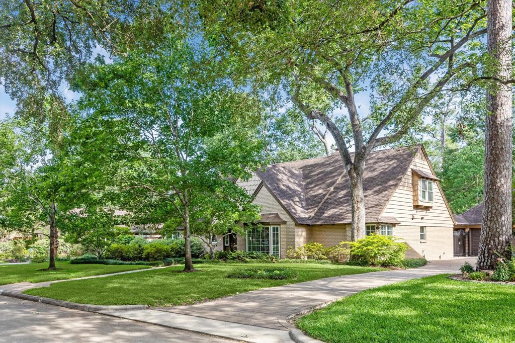 13407 Pinerock Lane, Houston, Texas image 2