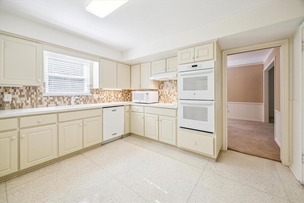 13407 Pinerock Lane, Houston, Texas image 10