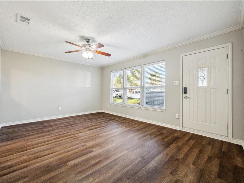 7205 Yucca Drive, Galveston, Texas image 5