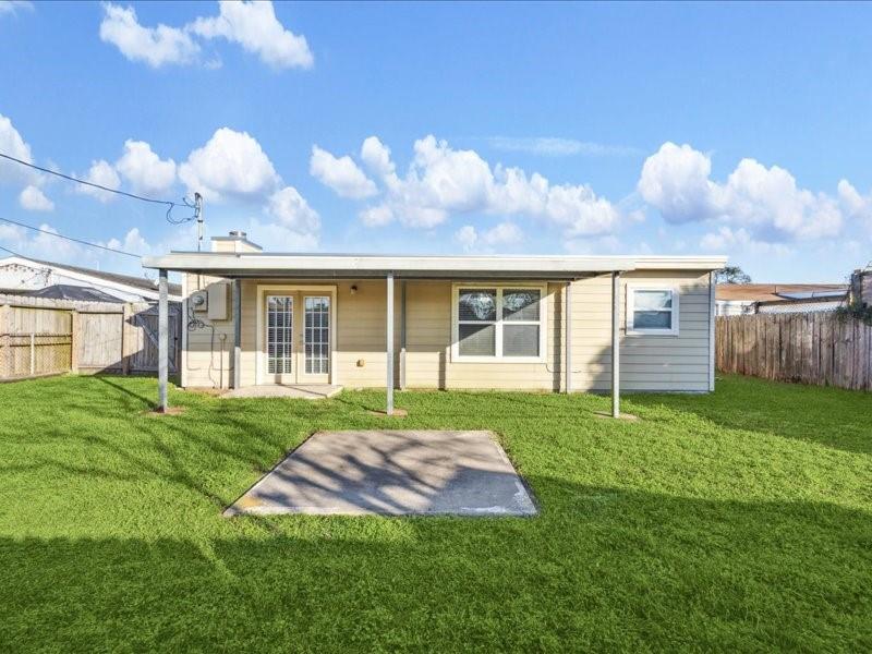 7205 Yucca Drive, Galveston, Texas image 34