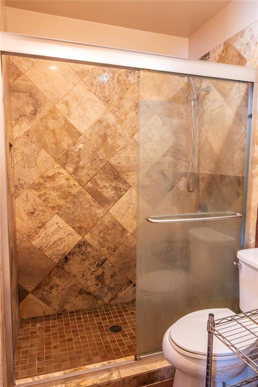 829 Wax Myrtle Lane #A, Houston, Texas image 13