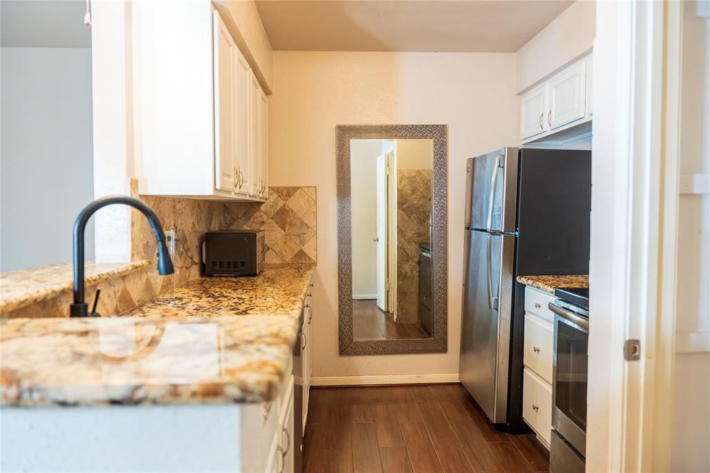 829 Wax Myrtle Lane #A, Houston, Texas image 8