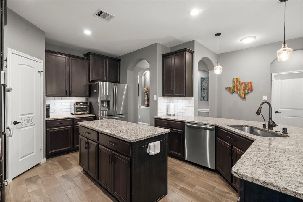 8315 Liat Lane, Conroe, Texas image 8