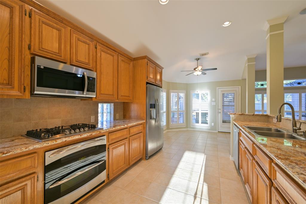 2891 Morning Pond Lane, League City, Texas image 13