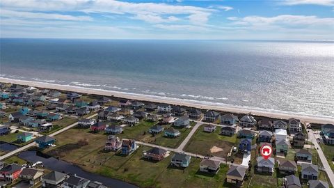 A home in Crystal Beach