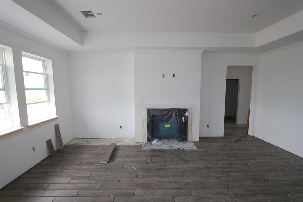 12614 Old Fashion Circle, Mont Belvieu, Texas image 3