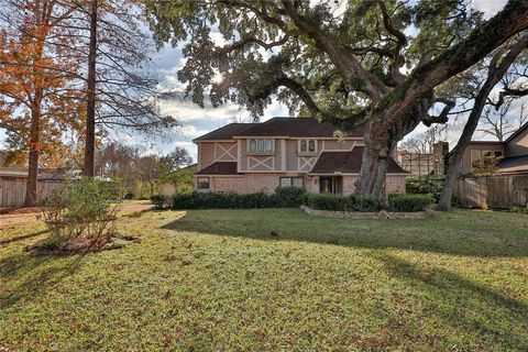 A home in Lake Jackson