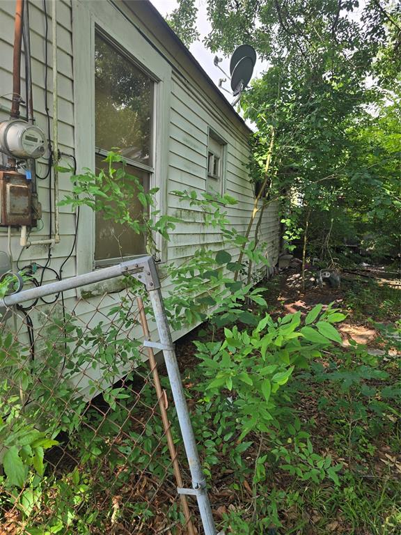112 Denham Avenue