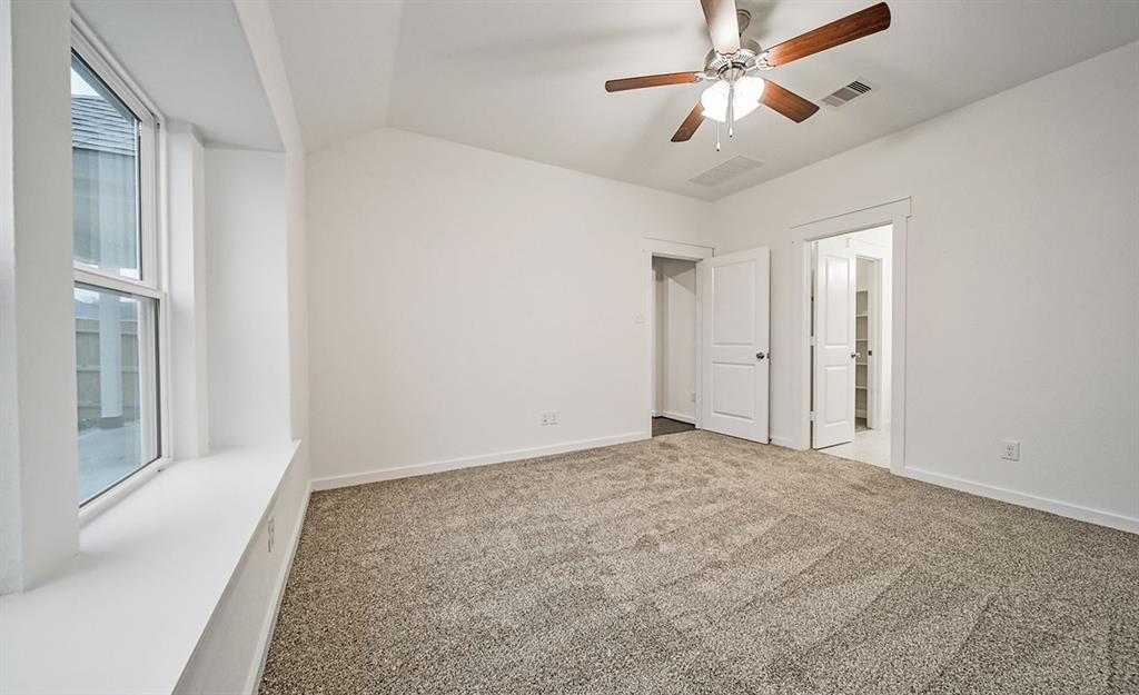 4322 Maple Root Lane, Pinehurst, Texas image 10