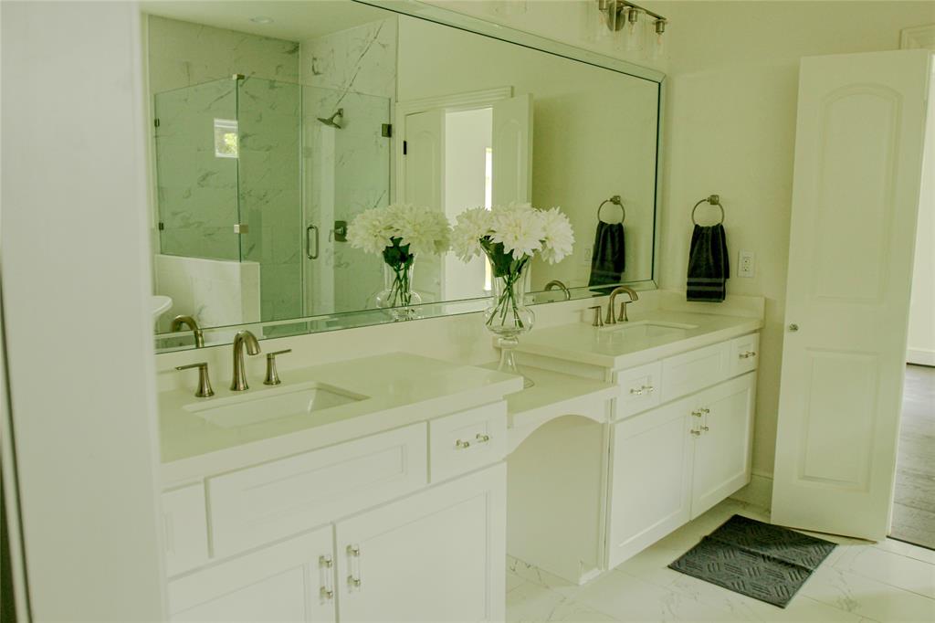 1435 Overhill Street, Houston, Texas image 23