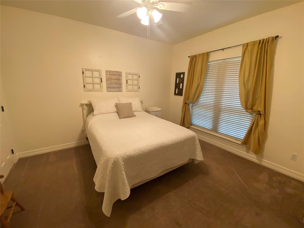216 Dewberry Drive, Lake Jackson, Texas image 18