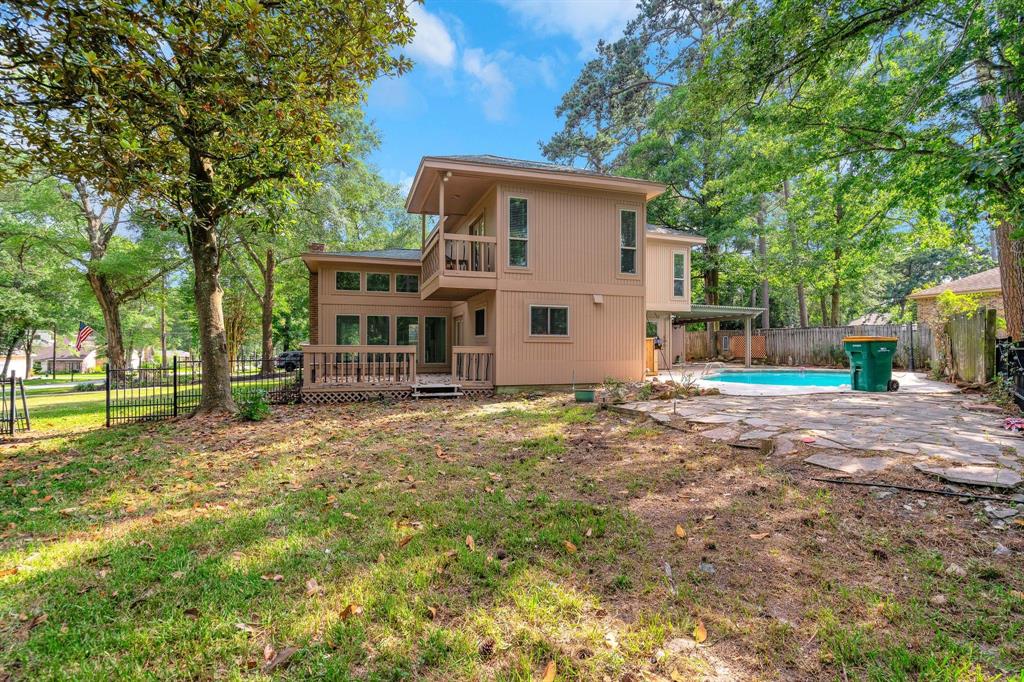 35 Greentree Lane, Conroe, Texas image 18