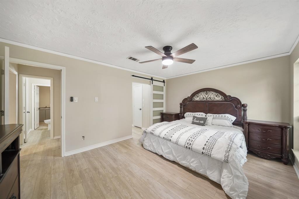 302 Tall Pines Drive, Magnolia, Texas image 19