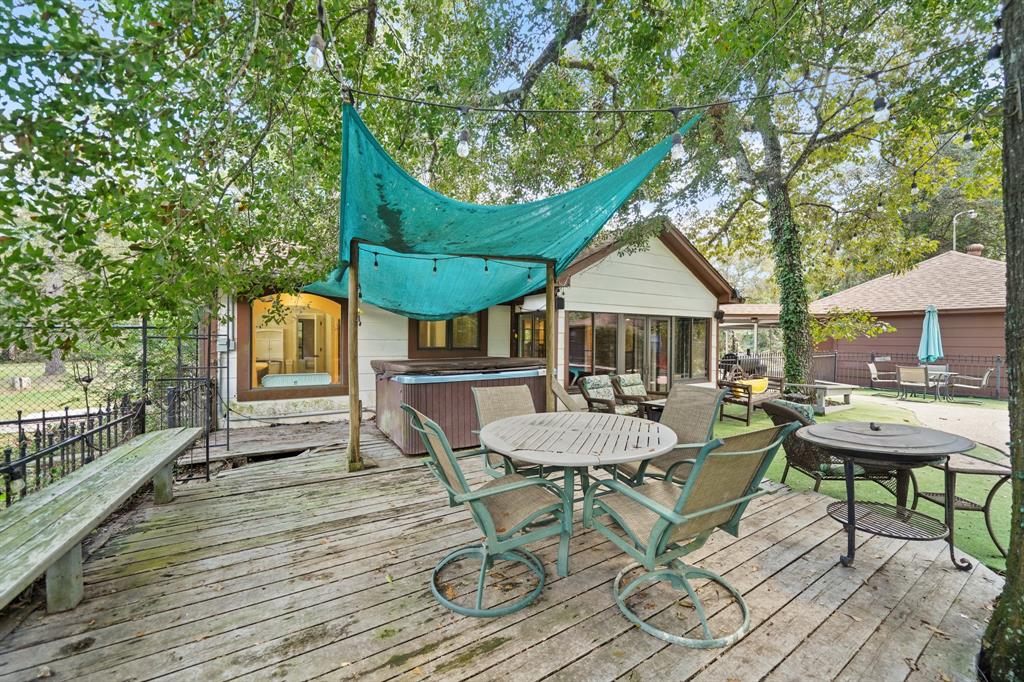302 Tall Pines Drive, Magnolia, Texas image 31