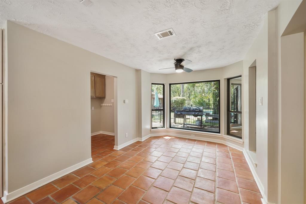 302 Tall Pines Drive, Magnolia, Texas image 10