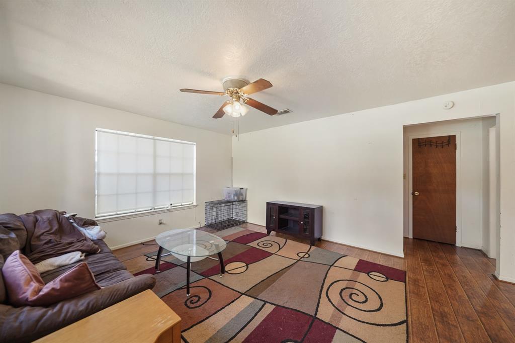 302 Tall Pines Drive, Magnolia, Texas image 37