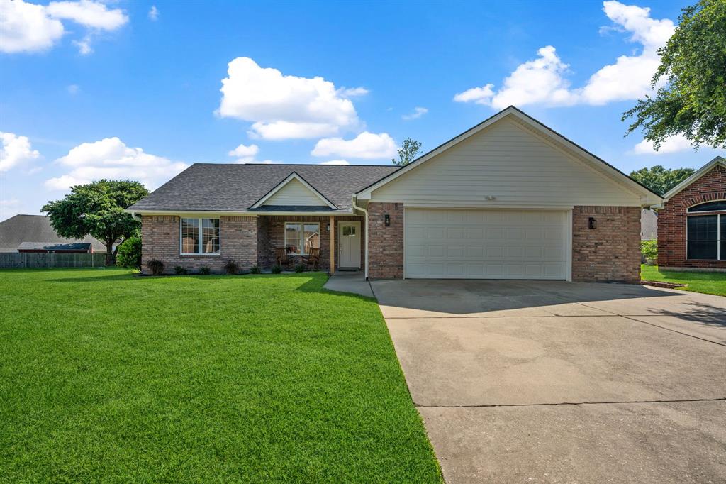 6998 Breezy Point, Willis, Texas image 1