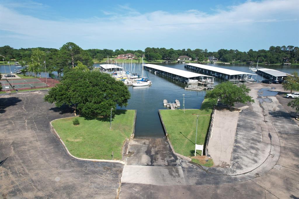 6998 Breezy Point, Willis, Texas image 24