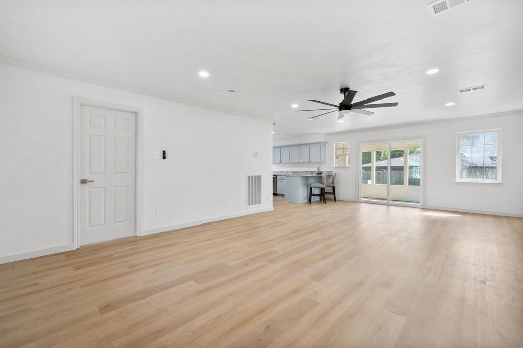 6998 Breezy Point, Willis, Texas image 4