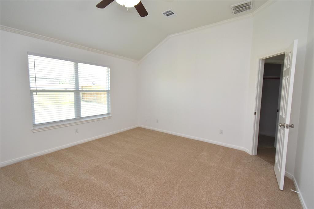 3938 Falvel Shadow Creek Drive, Spring, Texas image 7