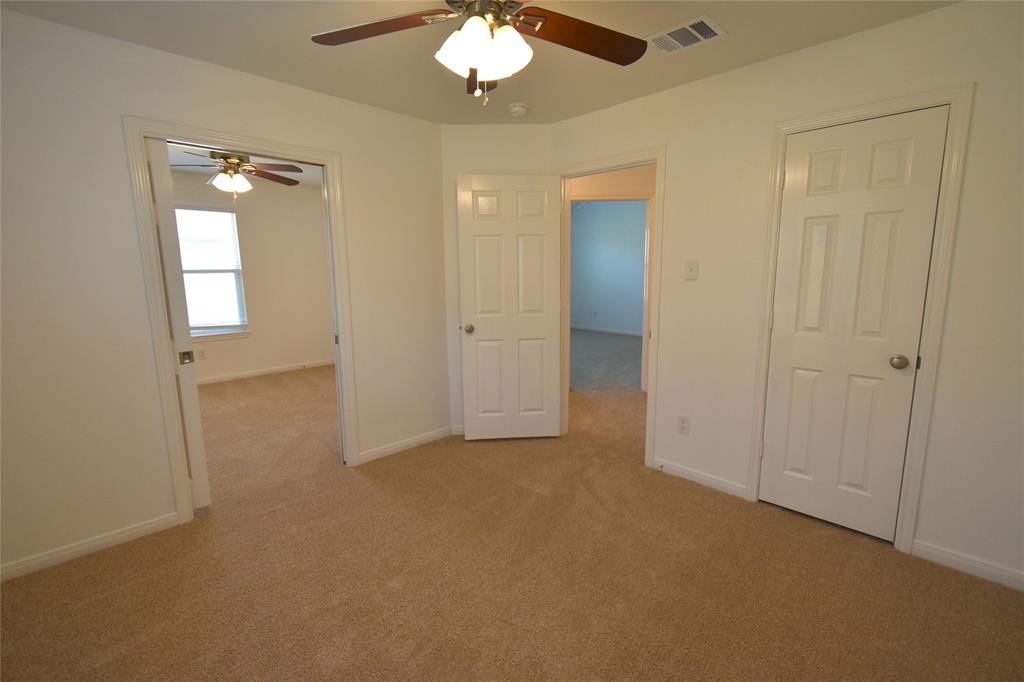 3938 Falvel Shadow Creek Drive, Spring, Texas image 13