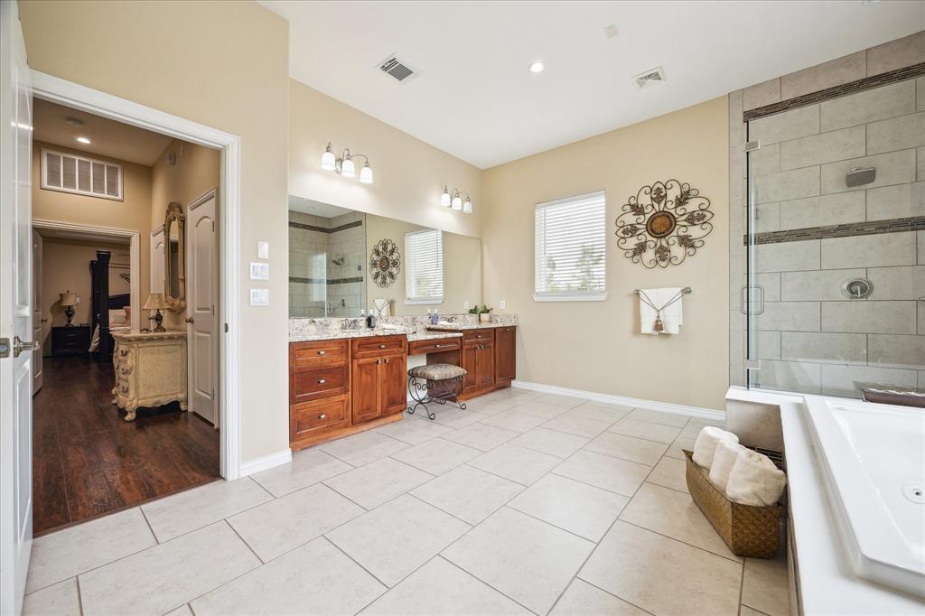 8917 Hawk Road, Pearland, Texas image 13