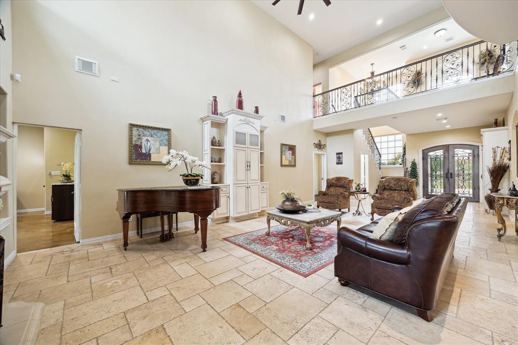 8917 Hawk Road, Pearland, Texas image 8