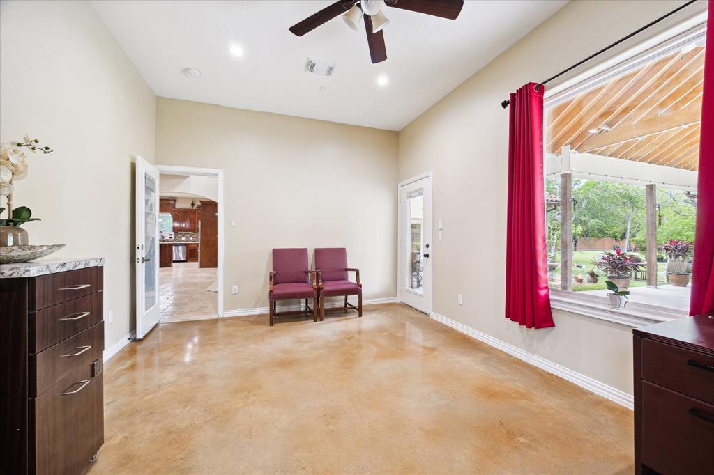 8917 Hawk Road, Pearland, Texas image 22