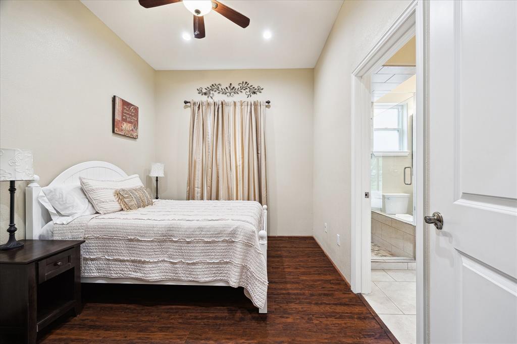 8917 Hawk Road, Pearland, Texas image 16