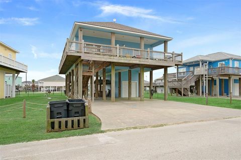 A home in Crystal Beach