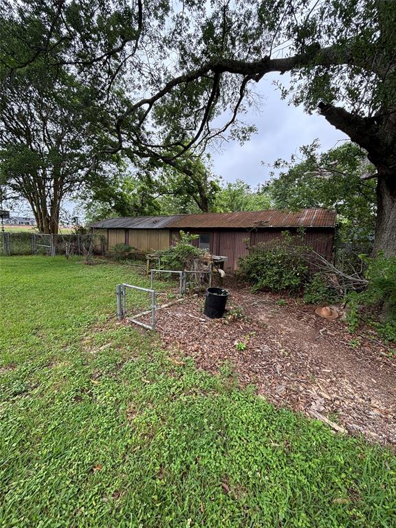 1904 Gun And Rod Road, Brenham, Texas image 17