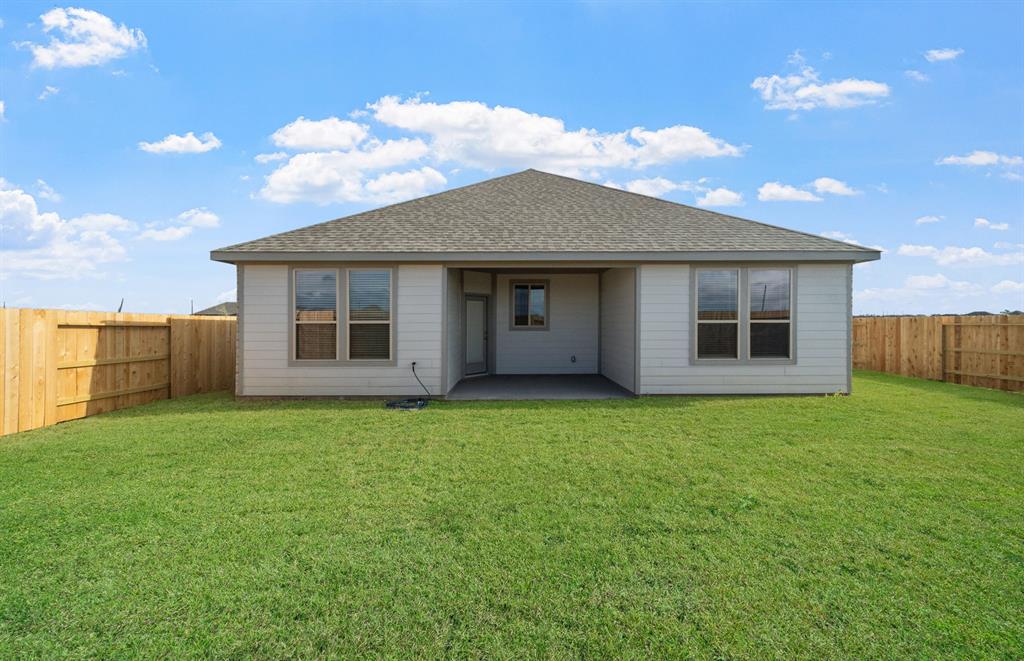 338 Dallas Meadows Drive, Dayton, Texas image 16