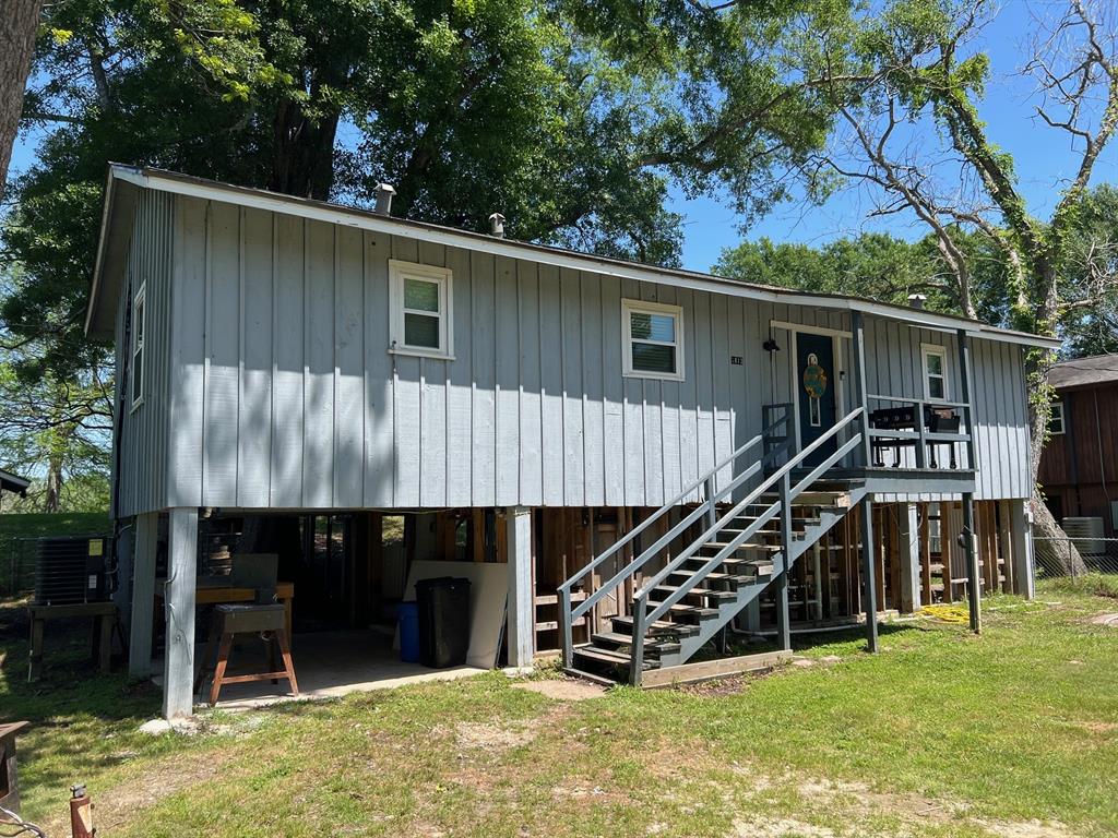 1813 County Road 1333, Liberty, Texas image 1