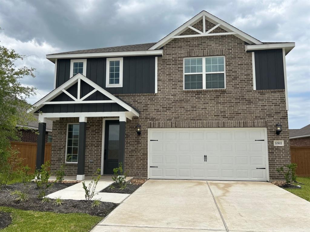 10811 Bright Beacon Drive, Beasley, Texas image 1