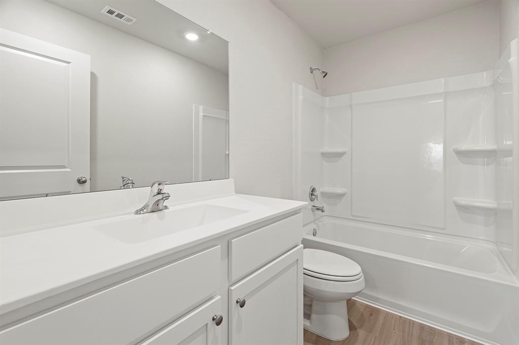 10811 Bright Beacon Drive, Beasley, Texas image 13