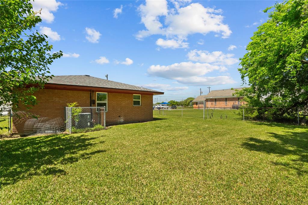 14 S Algeria Street, Texas City, Texas image 23