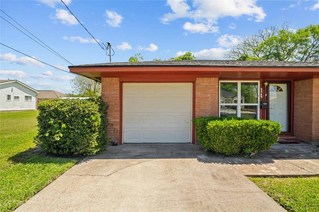 14 S Algeria Street, Texas City, Texas image 1