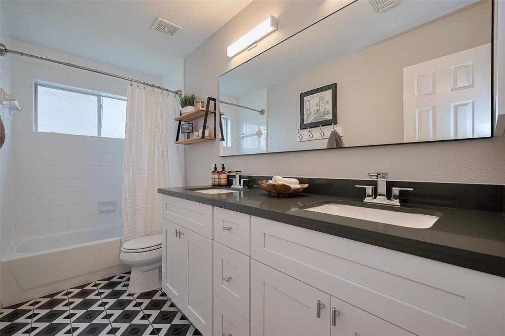 6214 Harbour Gateway Lane, Missouri City, Texas image 30
