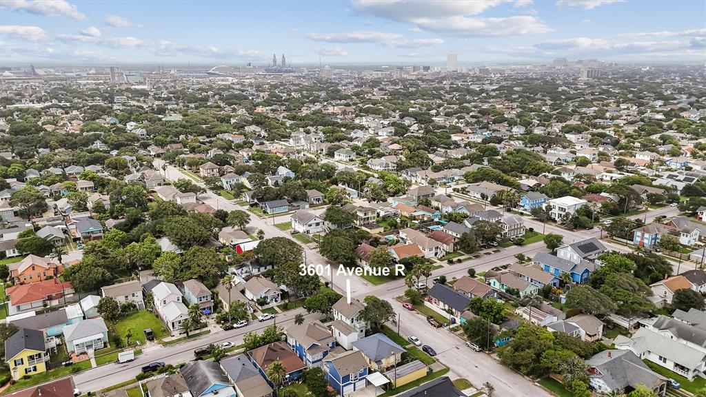 3601 Avenue R, Galveston, Texas image 32