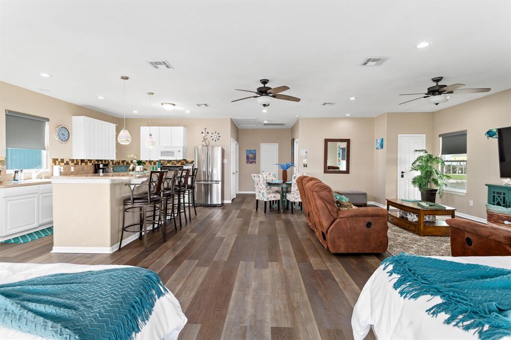1391 Keith Ave Ave, Gilchrist, Texas image 13
