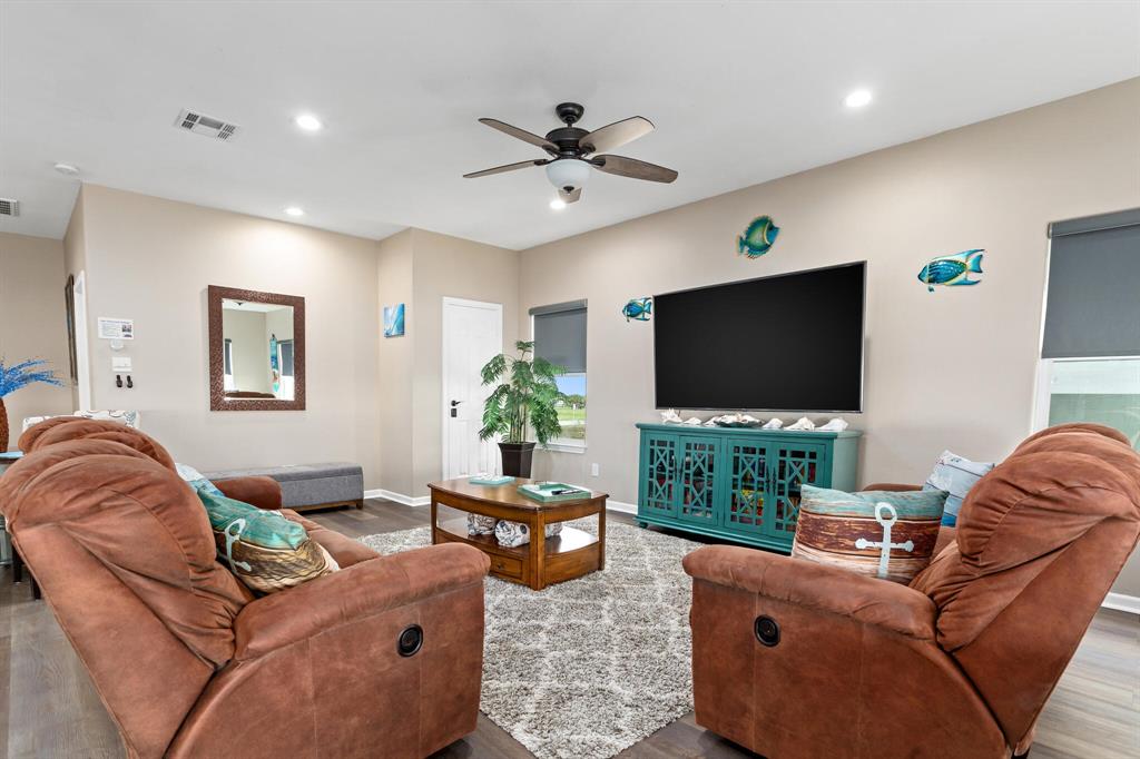 1391 Keith Ave Ave, Gilchrist, Texas image 20
