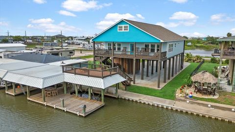 A home in Crystal Beach