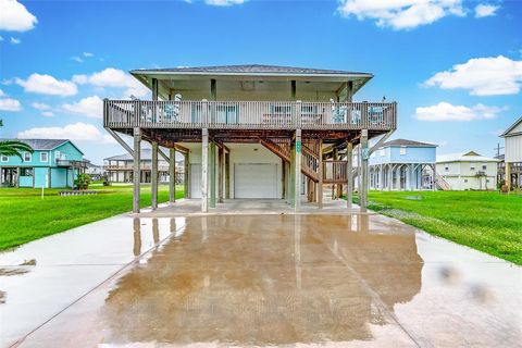 A home in Crystal Beach