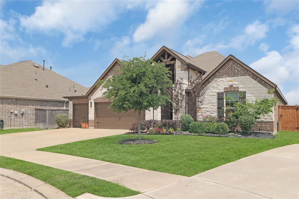 26110 Pond Lily Circle, Richmond, Texas image 2
