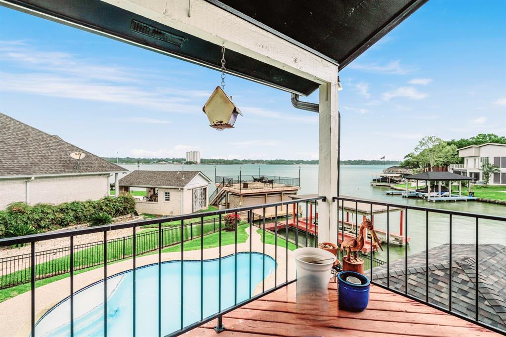 1022 Lake View Drive, Montgomery, Texas image 4