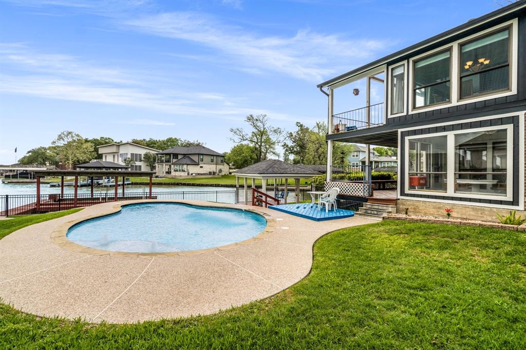 1022 Lake View Drive, Montgomery, Texas image 1