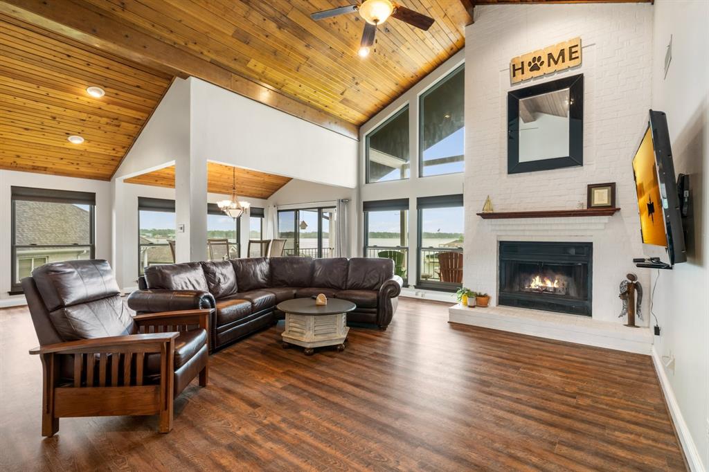 1022 Lake View Drive, Montgomery, Texas image 3