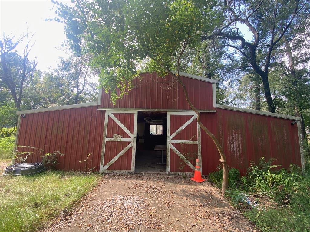 1702 E Bembridge Drive, Spring, Texas image 3