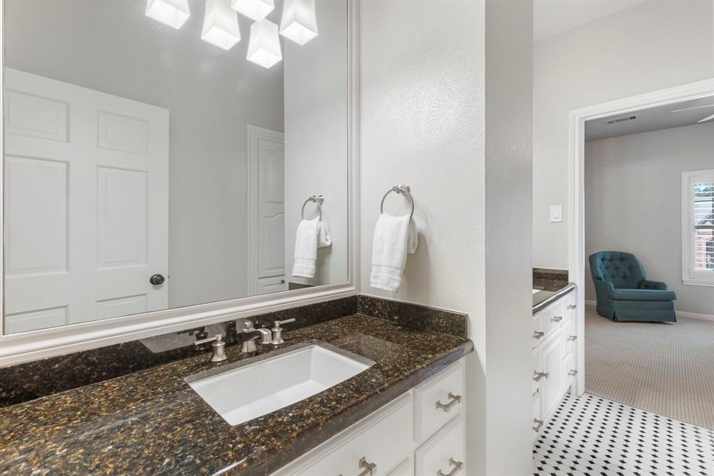 26 Southgate Drive, The Woodlands, Texas image 33