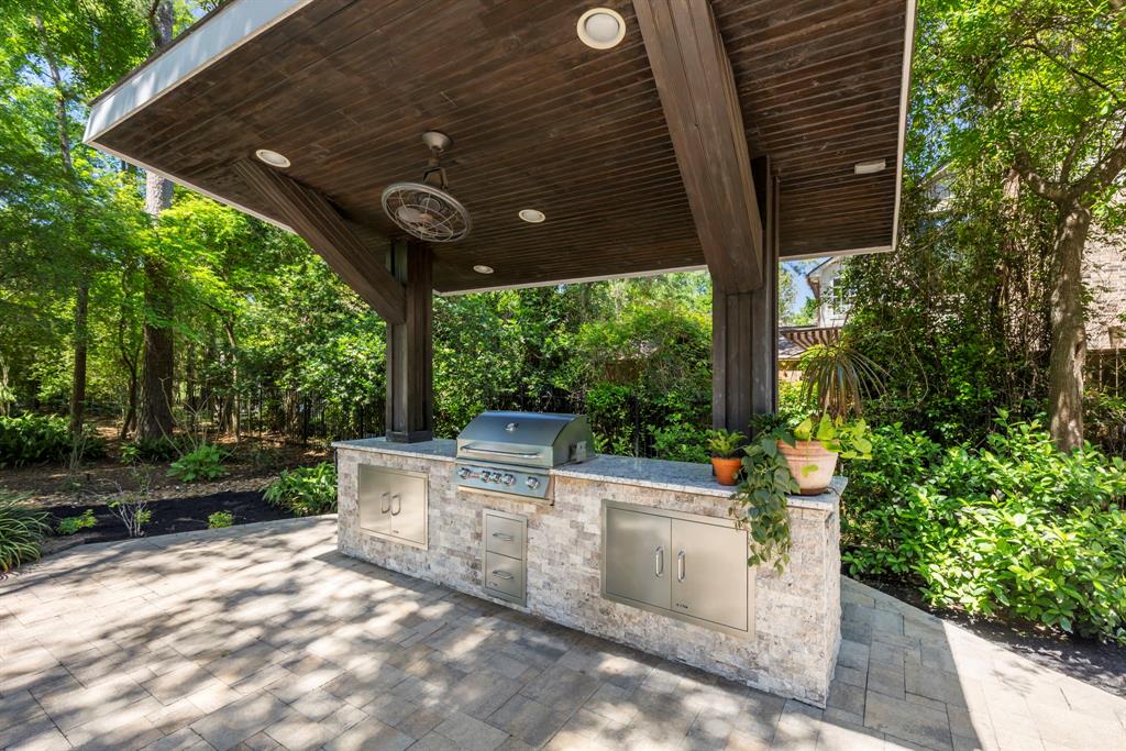26 Southgate Drive, The Woodlands, Texas image 43